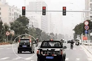 新交規(guī)發(fā)布：新加扣分項目，違章扣分翻一番，車主朋友互相轉告