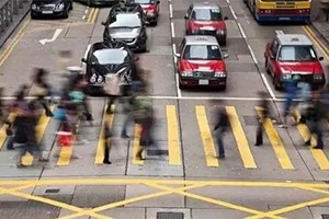 車輛右轉(zhuǎn)彎時(shí)不注意這些！兩本駕照都不夠扣，老司機(jī)都會(huì)犯錯(cuò)！
